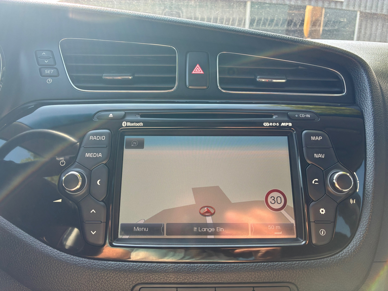 Kia Ceed SW / cee'd SW Sportswagon 1.6 GDI BusinessLine | Dealer Ondh. + — photo 22