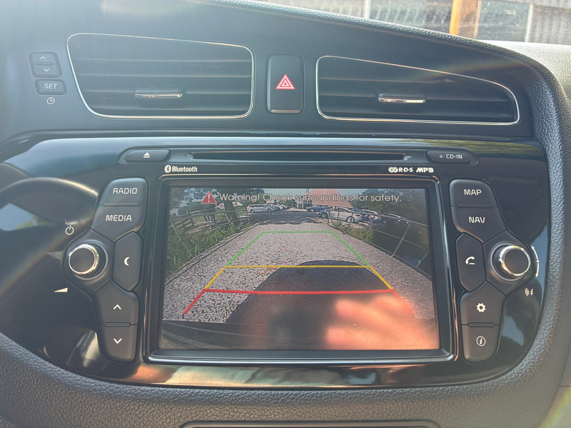 Kia Ceed SW / cee'd SW Sportswagon 1.6 GDI BusinessLine | Dealer Ondh. + — photo 20