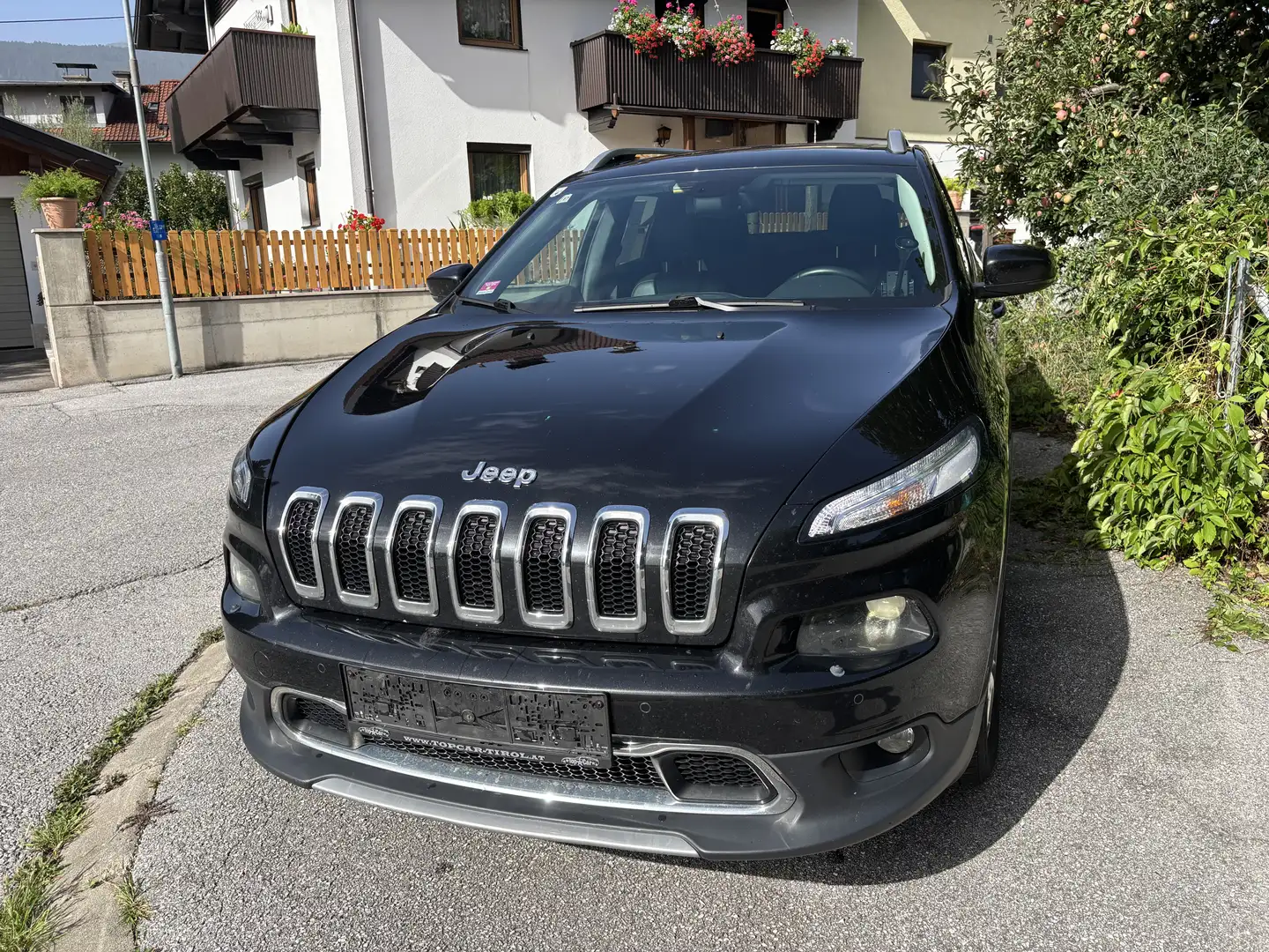 Jeep Cherokee 2,0 MultiJet II AWD Limited Schwarz - 1