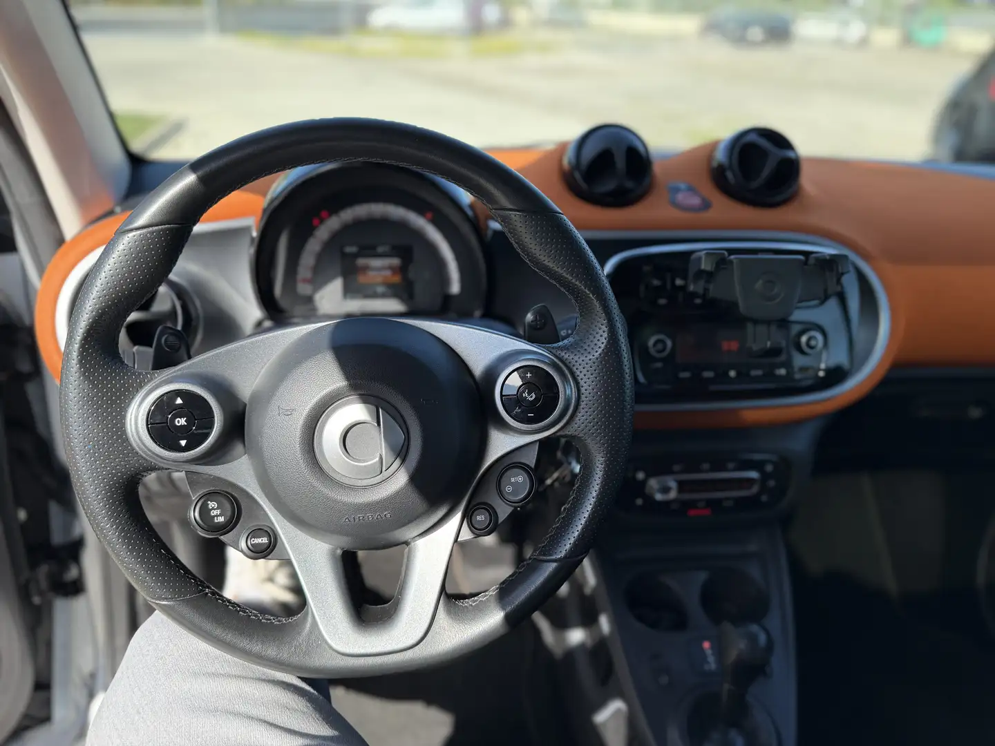 smart forTwo 1.0  71 CV Twinamic EDITION1 Automatica BLOCKSHAFT Bianco - 2