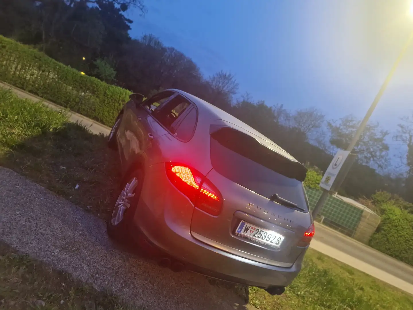 Porsche Cayenne Diesel Tiptronic S - 2