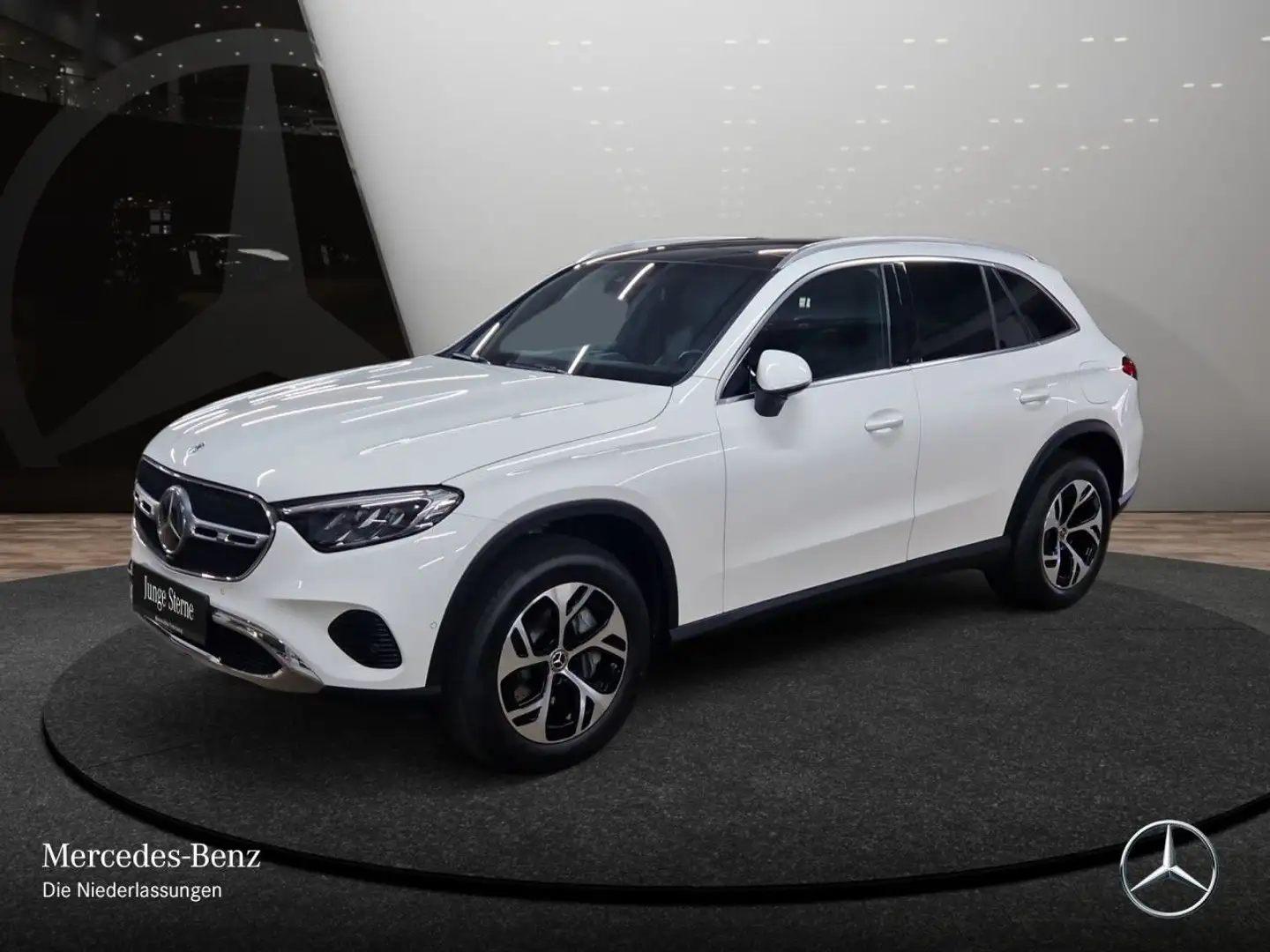 Mercedes-Benz GLC 300 e 4M AVANTG+PANO+LED+BURMESTER+KAMERA+9G Weiß - 2
