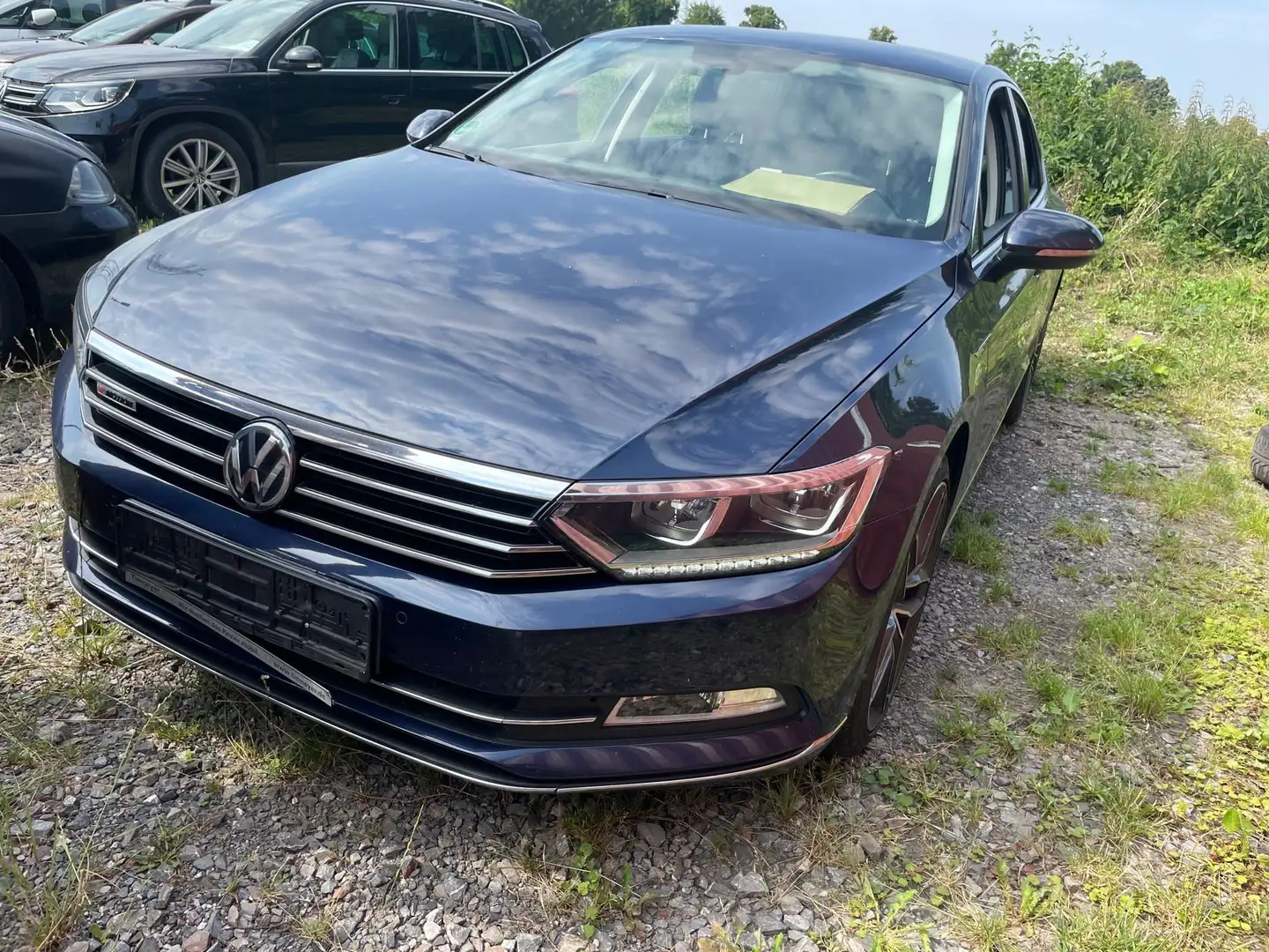 Volkswagen Passat Passat 2.0 TDI SCR (BlueMotion Tech) 4Mot DSG High Blau - 1