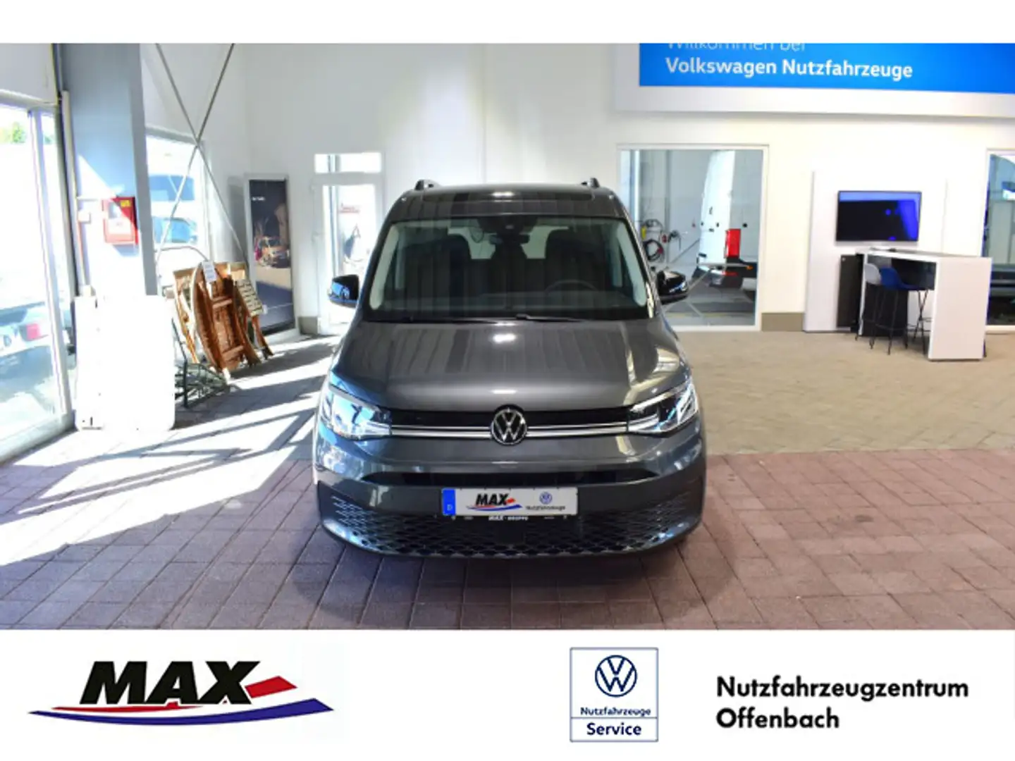 Volkswagen Caddy Style 1,5 l eHybrid eUPE EUR 58.146.00 Grau - 1