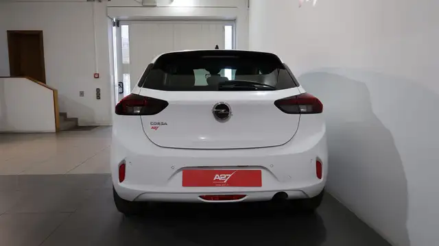 Opel Corsa view 9