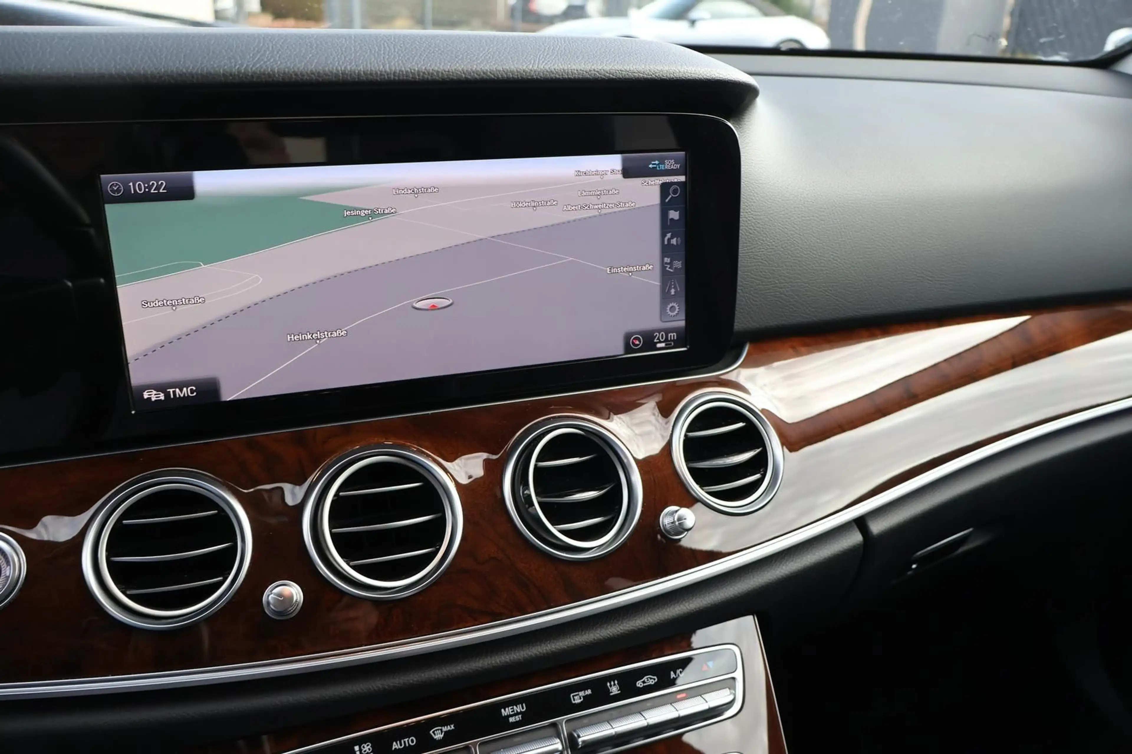 Mercedes-Benz E 400 d 4M Avantgarde EXCLUSIVE Standhzg-Widescr — photo 14