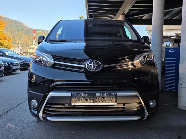 Toyota Proace Proace Verso 2,0 D-4D 180 Medium VIP Aut. VIP