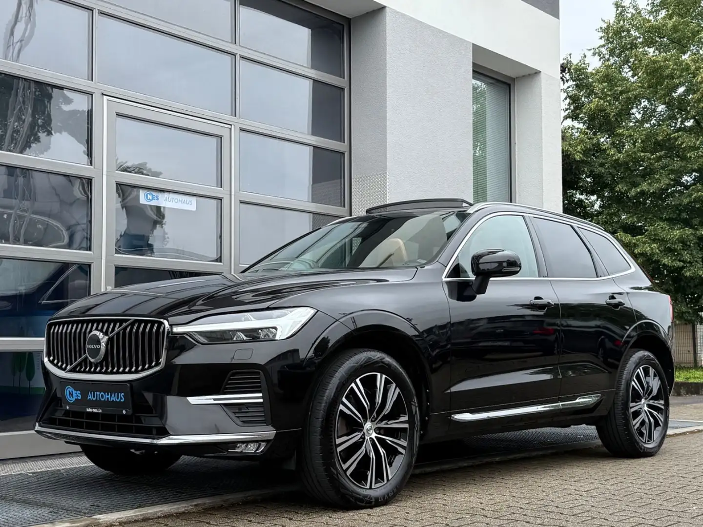 Volvo XC60 B4 D AWD*INSCRIPTION*PANO*BELÜFT*KAM*H/K*19 Noir - 1