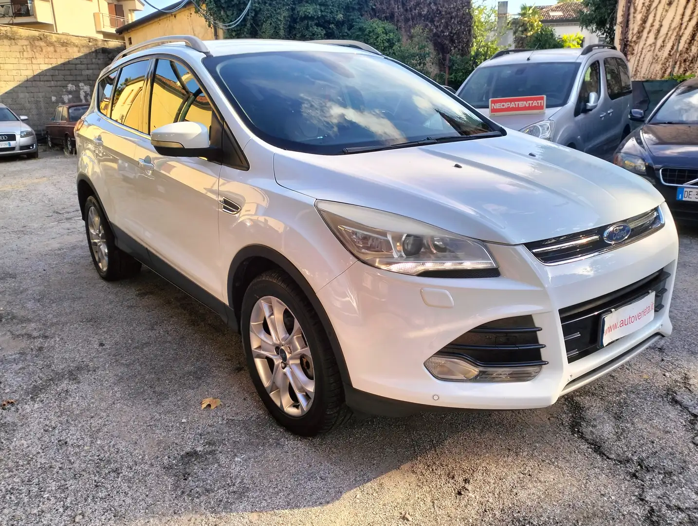 Ford Kuga Kuga II 2013 2.0 tdci Titanium 4wd 163cv Poweship Bianco - 2