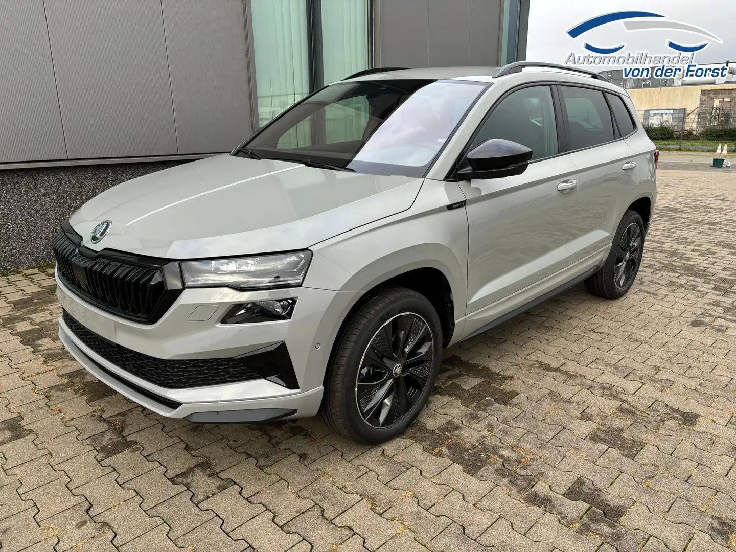 Skoda Karoq "Sportline" LIEFERUNG KOSTENLOS! Angebot f. Men... - 2
