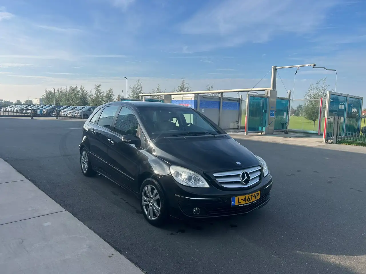Mercedes-Benz B 200