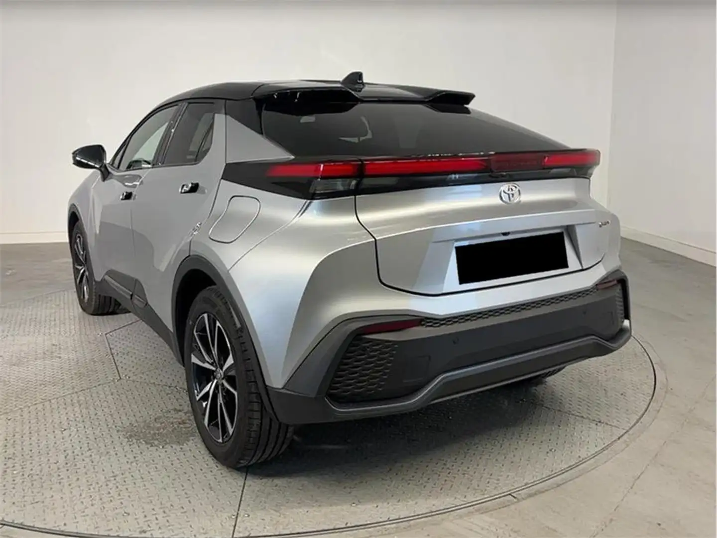 Toyota C-HR 140H Advance - 2