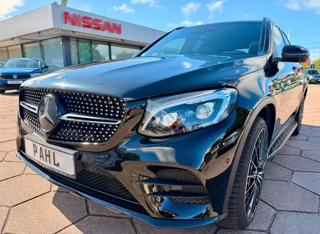 Mercedes-Benz GLC 250 4Matic AMG Line DISTRONIC+ PANO 360° AHK