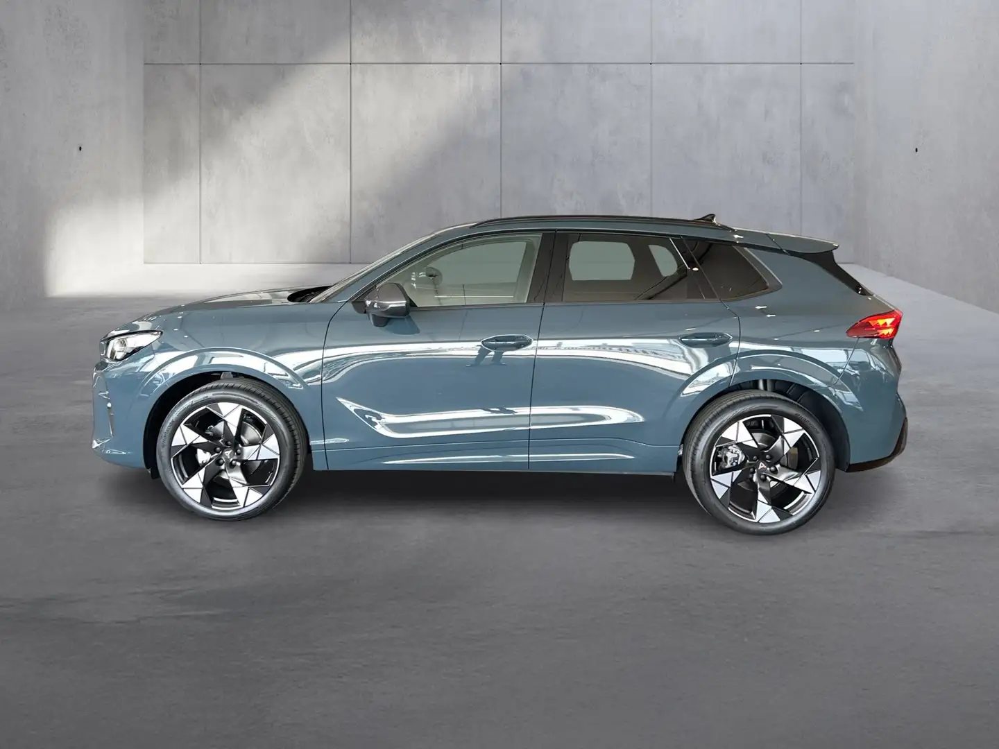 CUPRA Terramar 1.5 e-TSI 150 PS DSG Blau - 2