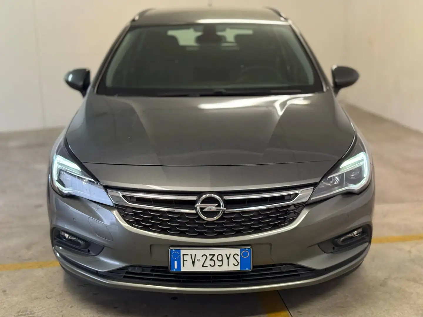 Opel Astra Astra Sports Tourer 1.6 cdti Business s Grijs - 2