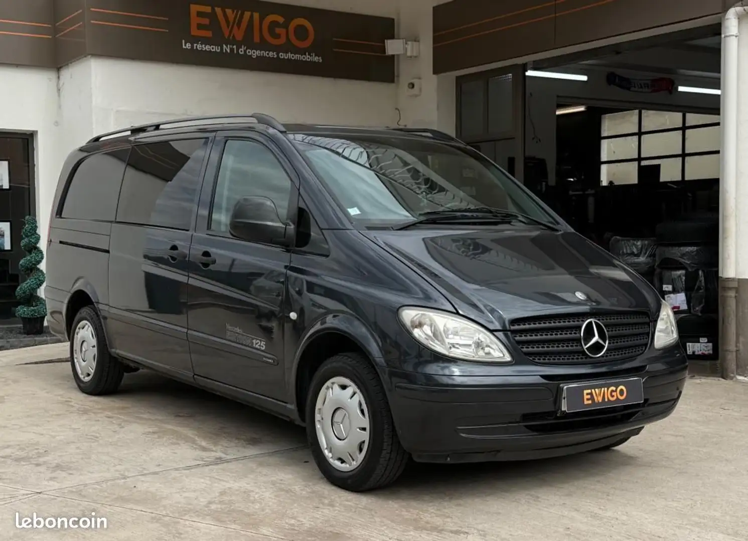 Mercedes-Benz Vito Mercedes COMBI 111 CDI 2.2 COMPACT EDITION 125 (W639) + ATTELAGE CAMERA REGULATEUR BLU... Azul - 1