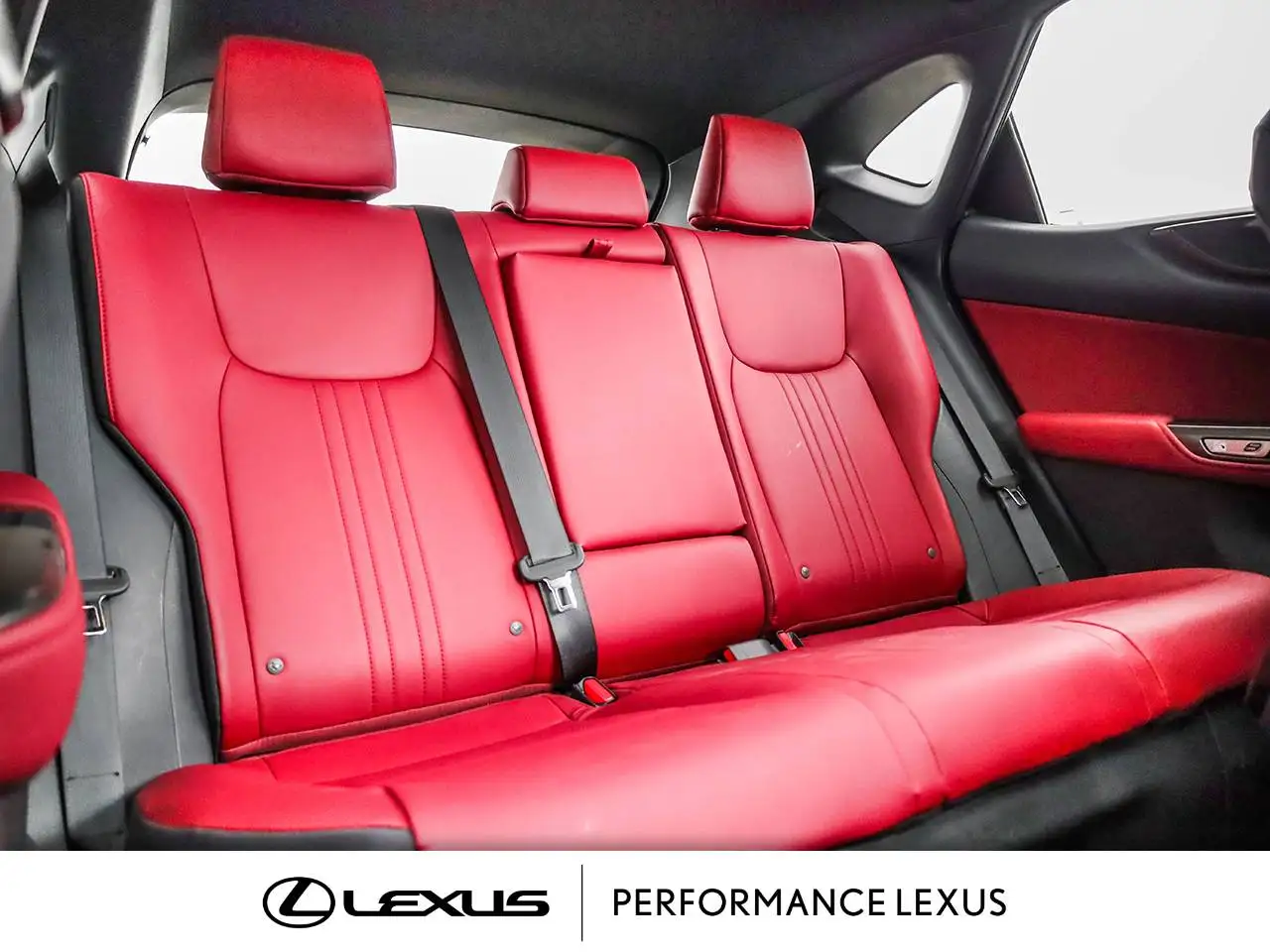 Lexus NX снимка Lexus NX