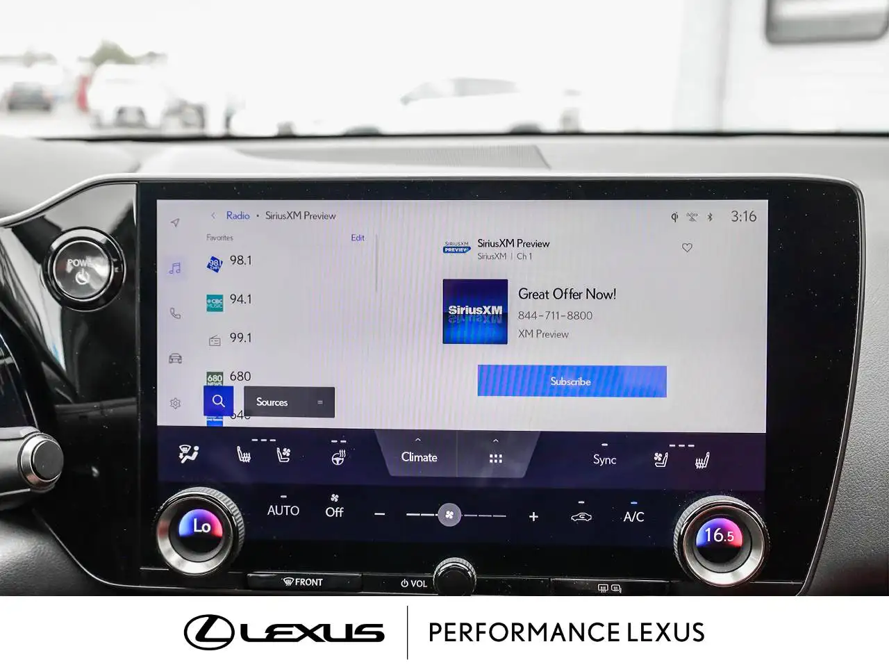 Lexus NX снимка Lexus NX