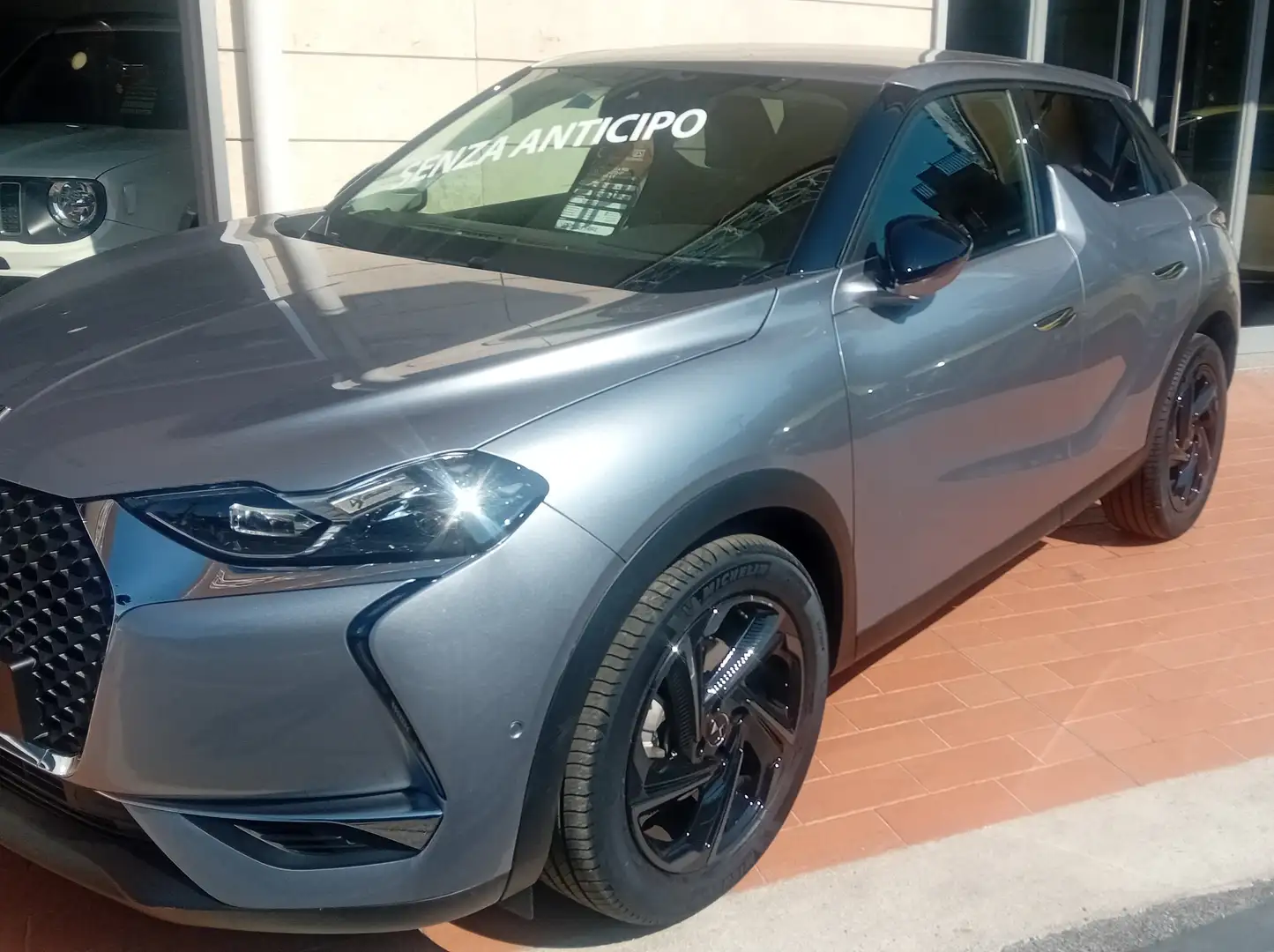 DS Automobiles DS 3 Crossback DS3 Crossback 1.5 bluehdi Grand Chic 130cv auto Grigio - 1