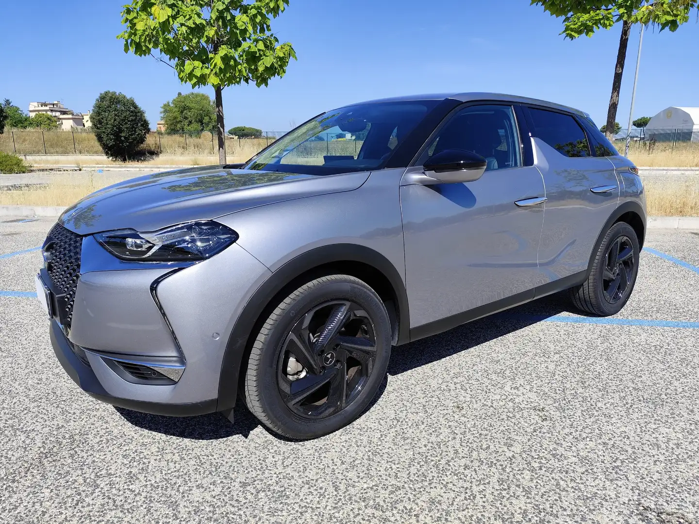 DS Automobiles DS 3 Crossback DS3 Crossback 1.5 bluehdi Grand Chic 130cv auto Gris - 2