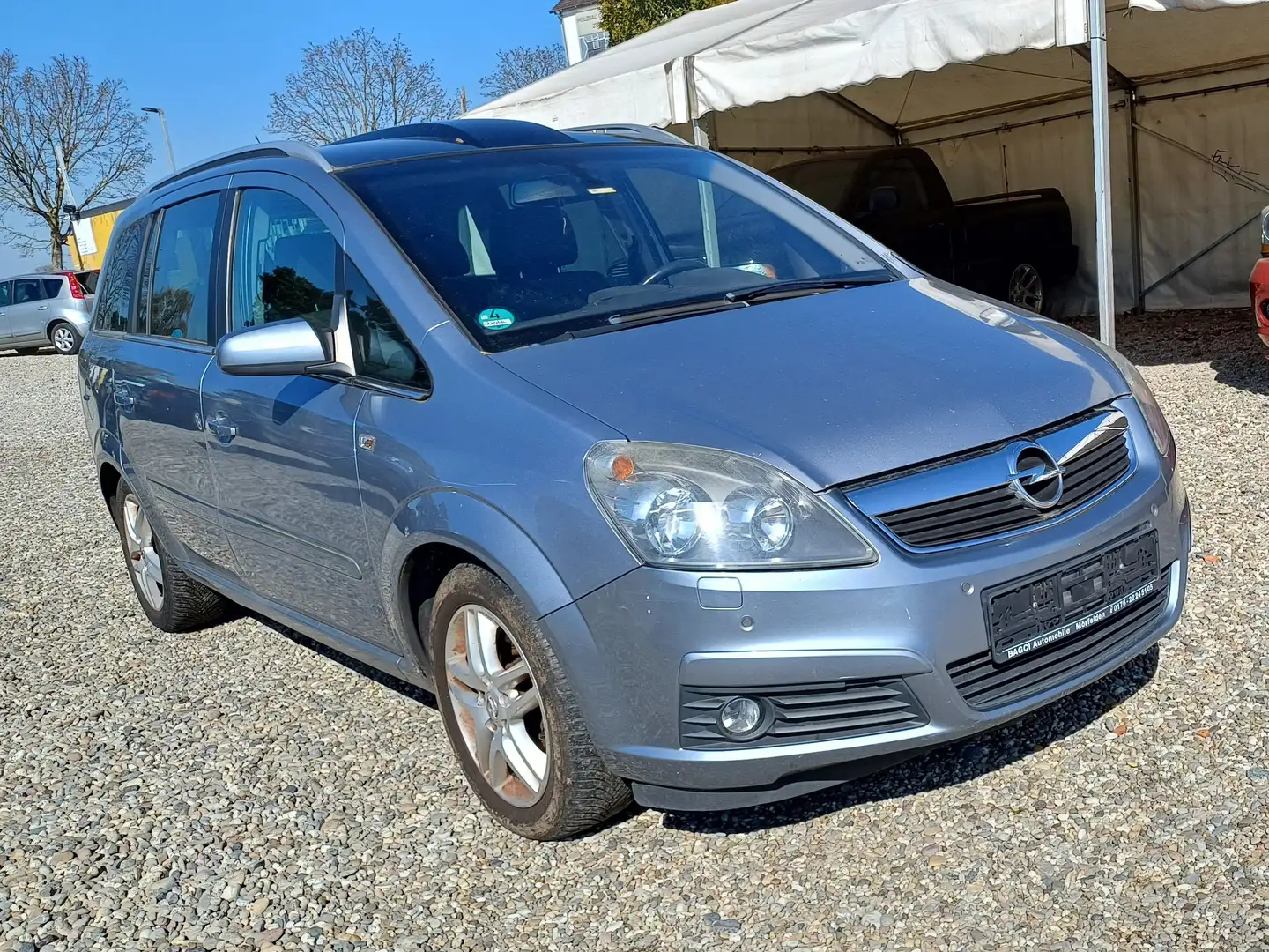Opel Zafira Cosmo Gris - 1