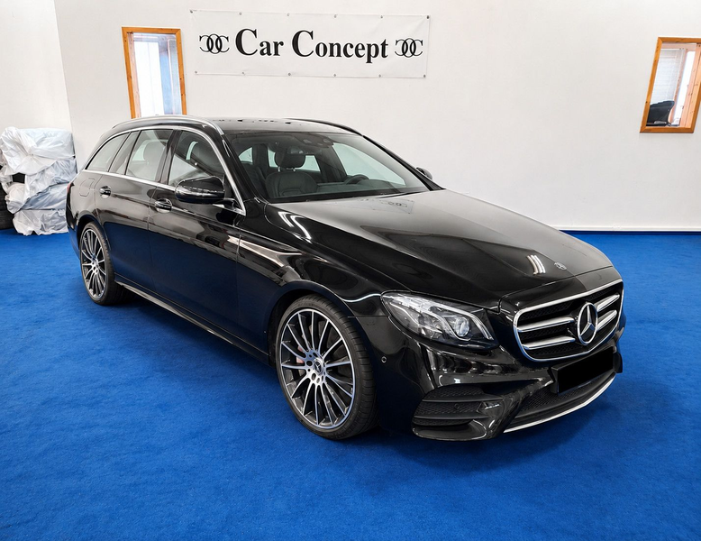 Mercedes-Benz E 400 4MATIC T AMG Styling Pano Airmatic Voll — photo 3