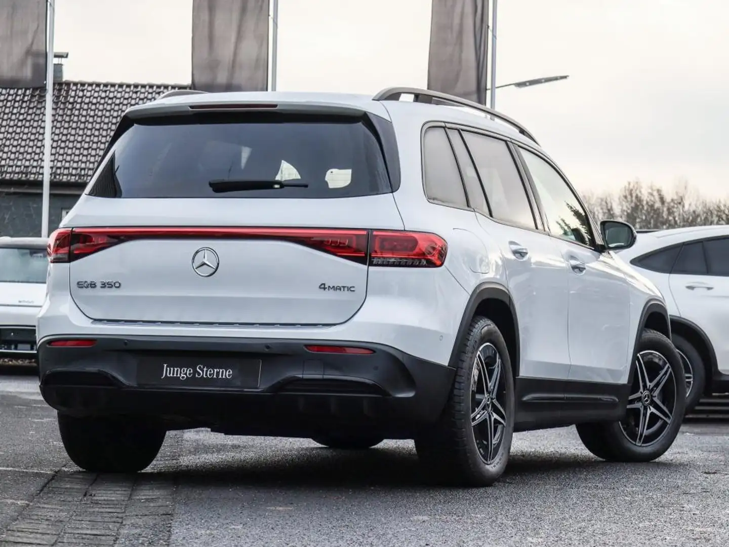 Mercedes-Benz EQB 350 4M AMG-Sport/Distr/Night/LED/Cam/Ambi/18 Blanc - 2