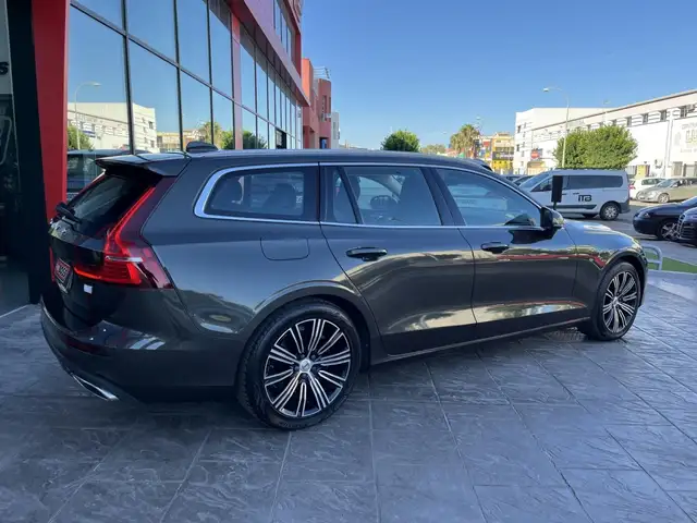 Volvo V60 view 6
