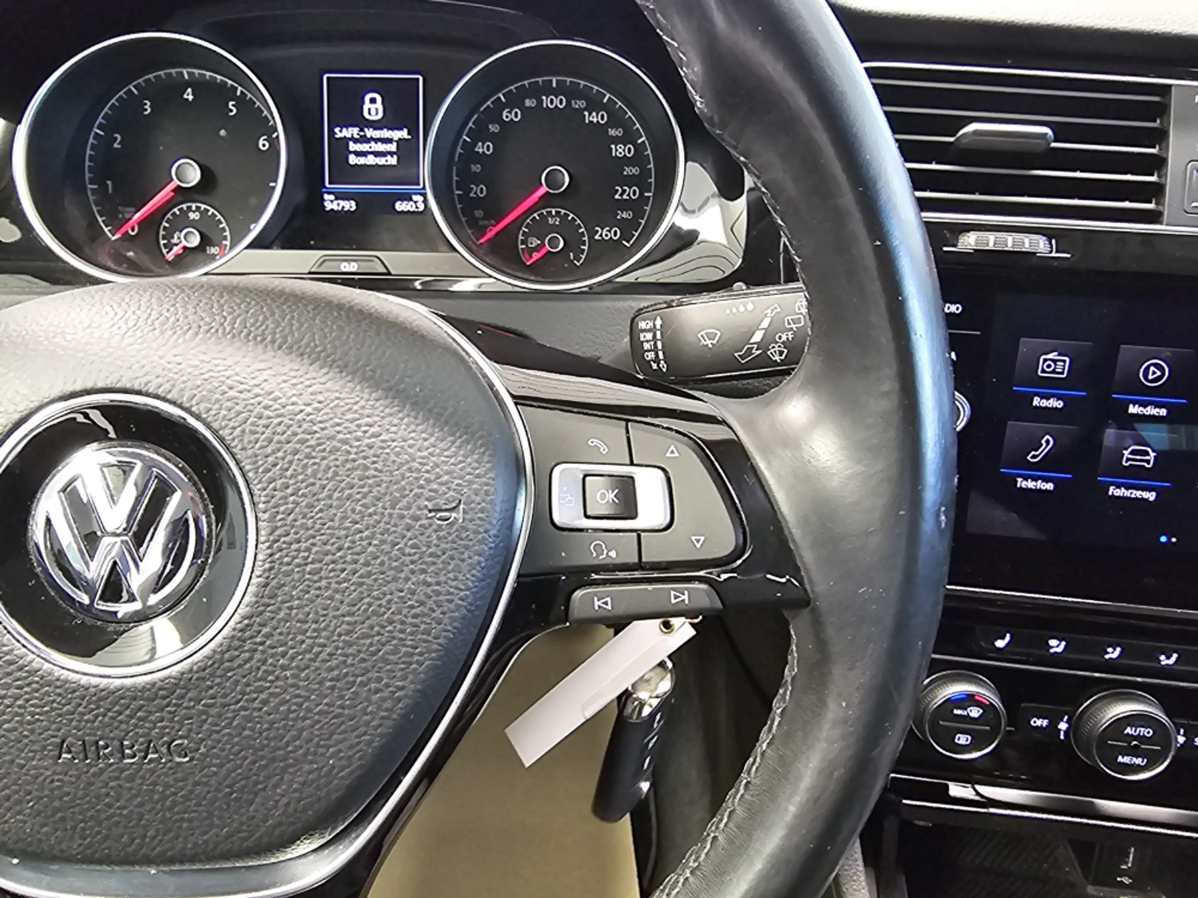 Volkswagen Golf Variant Highline PDC,Navi,Sitzheizung,LED — photo 18