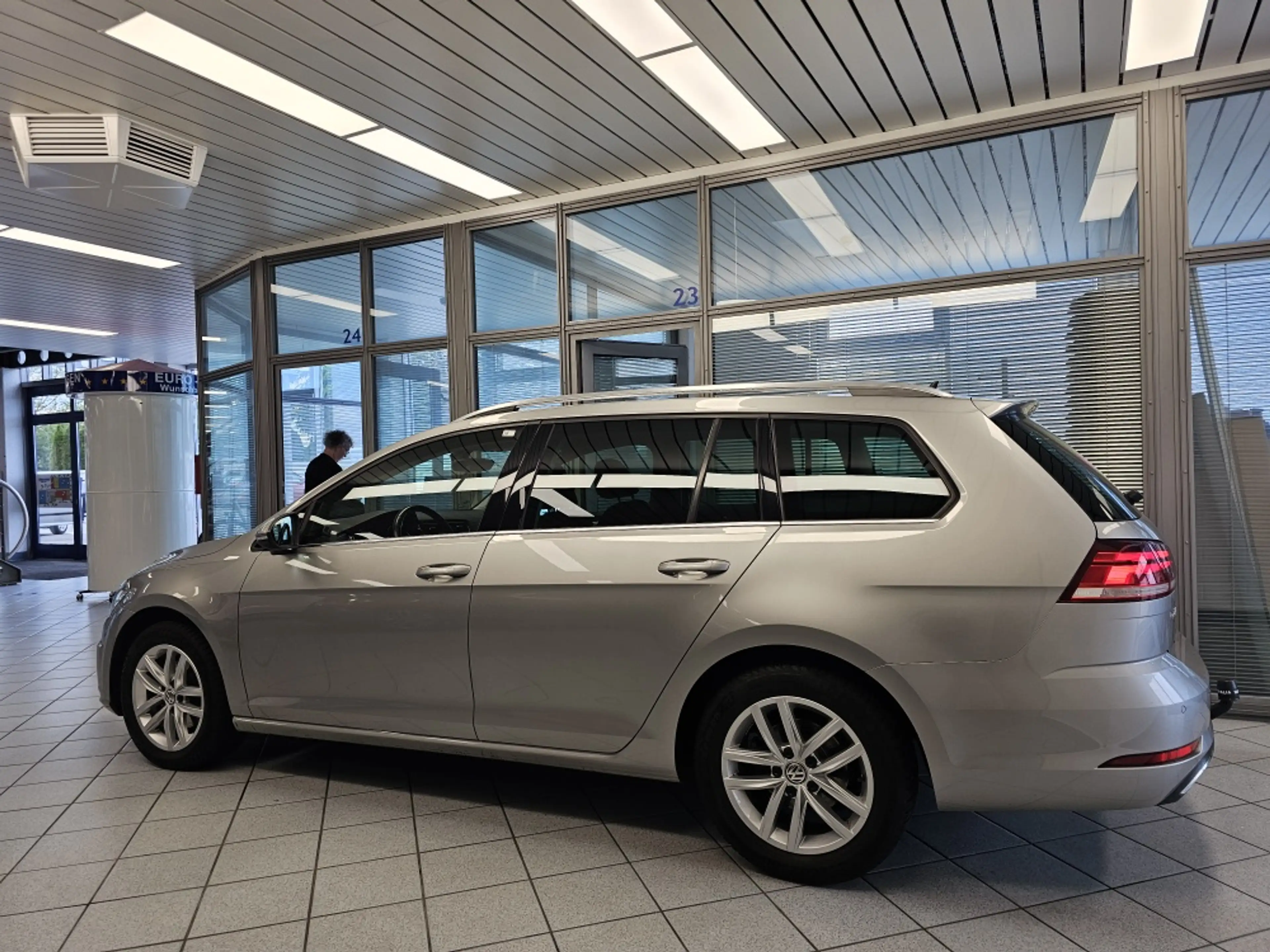Volkswagen Golf Variant Highline PDC,Navi,Sitzheizung,LED — photo 25