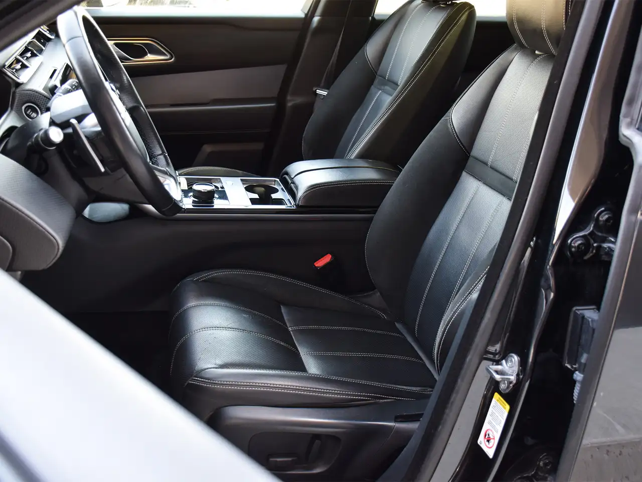 Land Rover Range Rover Velar снимка Land Rover Range Rover Velar