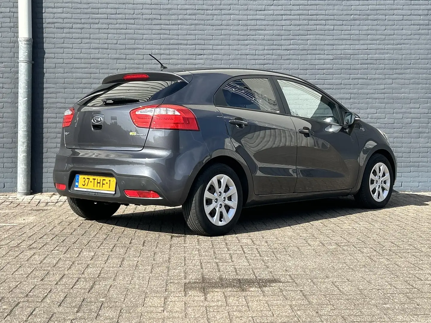 Kia Rio 1.2 CVVT Plus Pack | 5-Deurs | Airco | PDC | APK 0 Grijs - 2