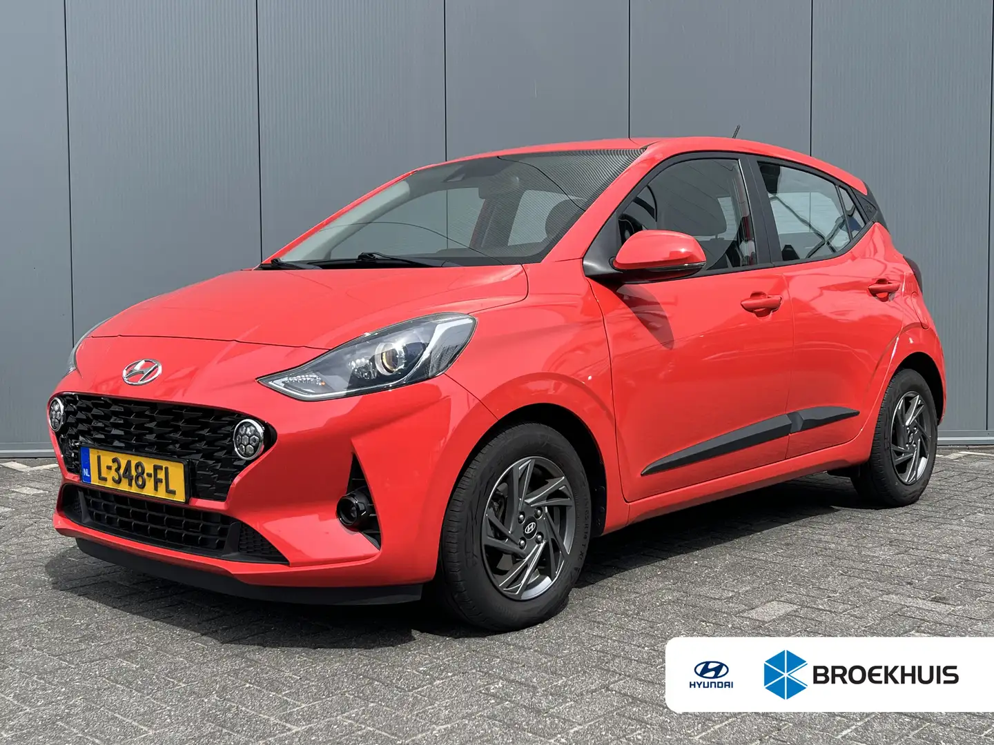 Hyundai i10 1.0 67pk Premium | Carplay | Camera | Climate | Na Rood - 1