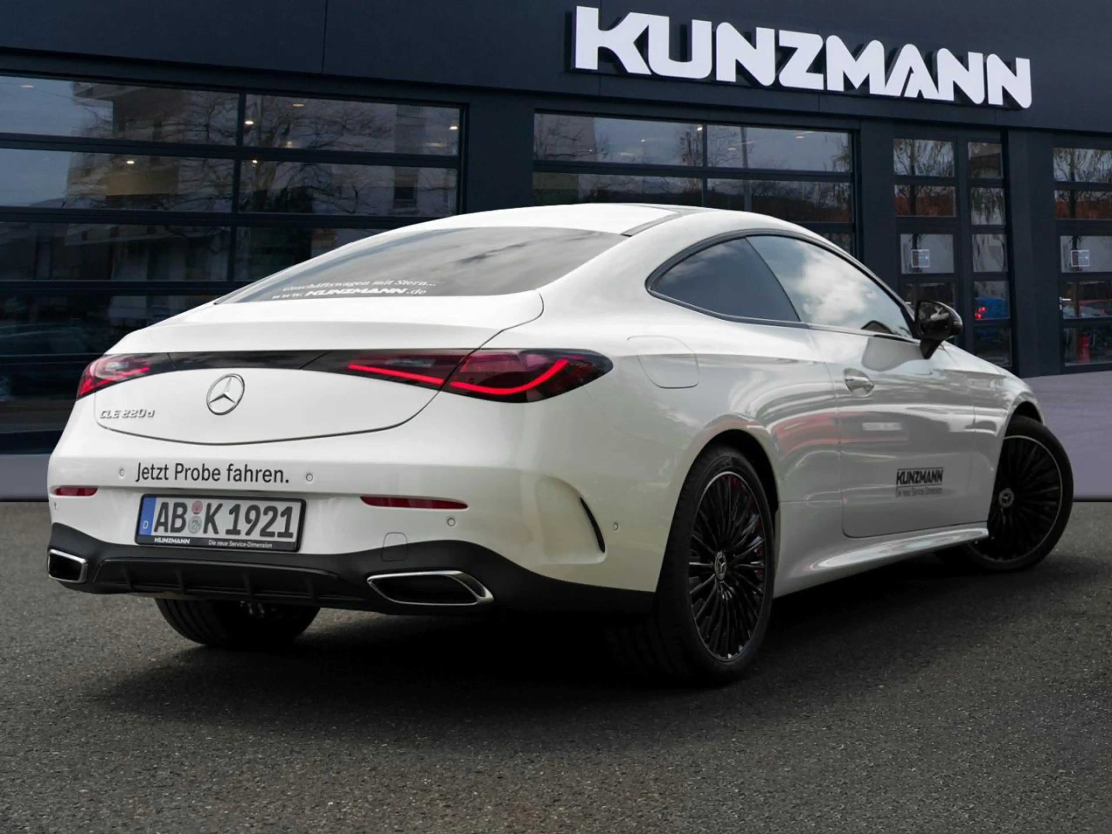 Mercedes-Benz CLE 220 d Coupé AMG Night Distronic Panorama 360° — photo 3