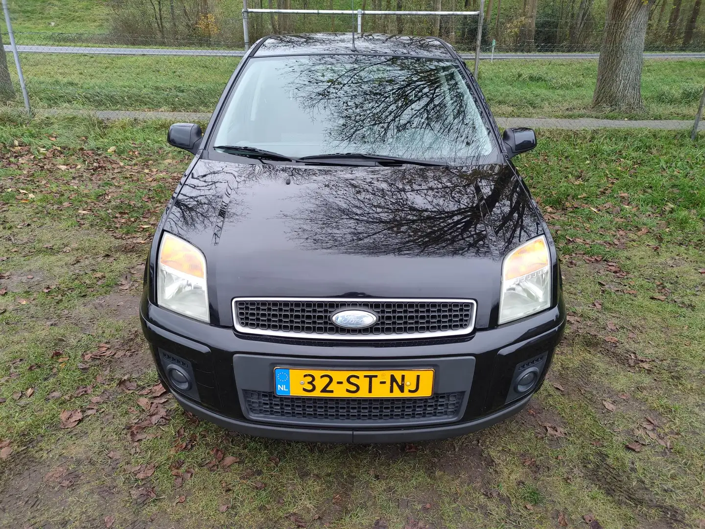 Ford Fusion 1.4-16V Futura | INRUIL KOOPJE | GOEDKOOP RIJDEN | Noir - 2