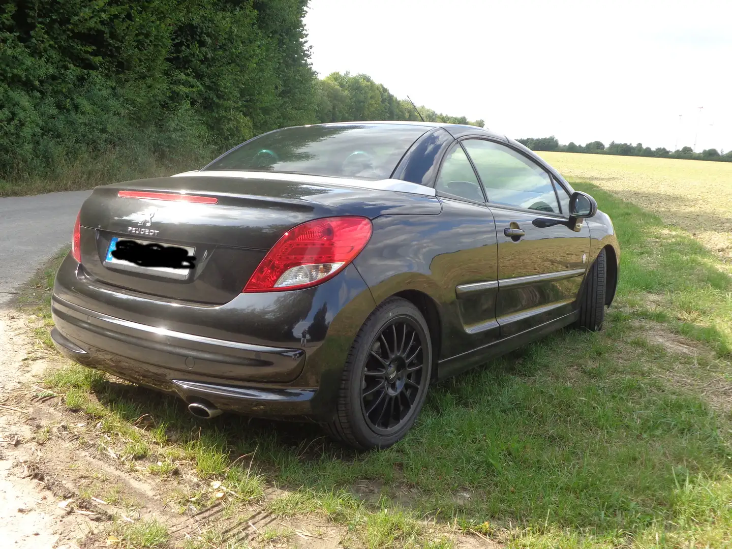 Peugeot 207 207 CC 120 VTi Roland Garros Schwarz - 2