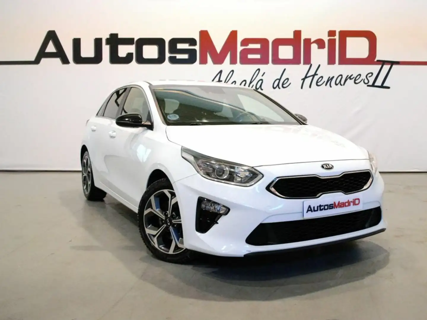 Kia 1.6 CRDi 100kW (136CV) DCT Business Weiß - 1