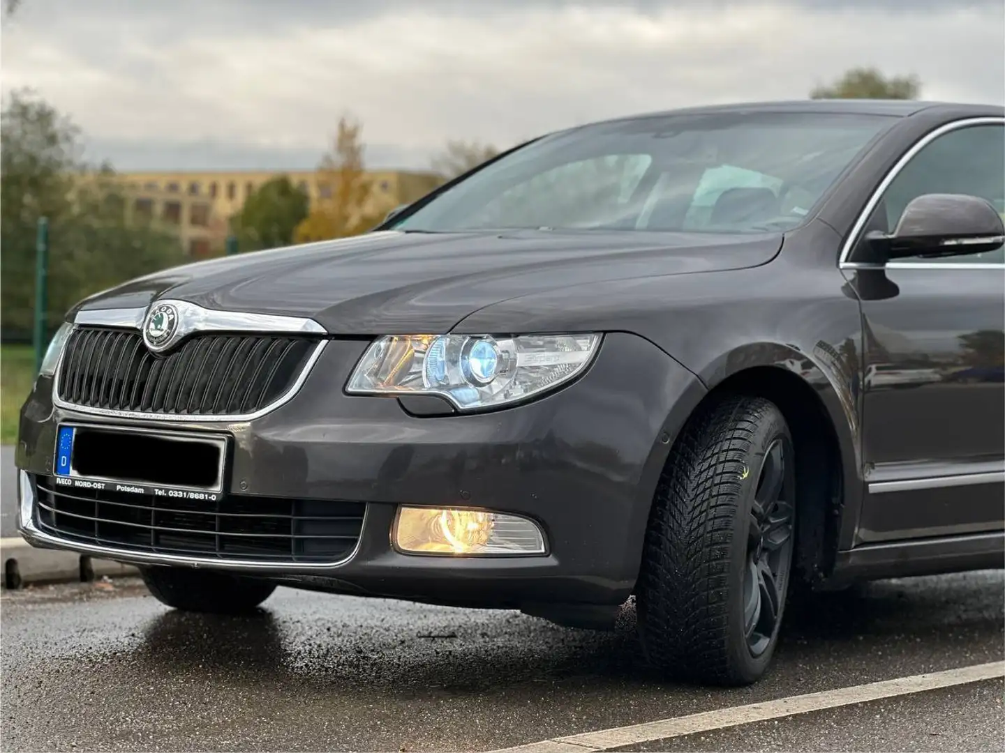 Skoda Superb Superb II Diesel 2.0 TDI Ambition Gri - 2