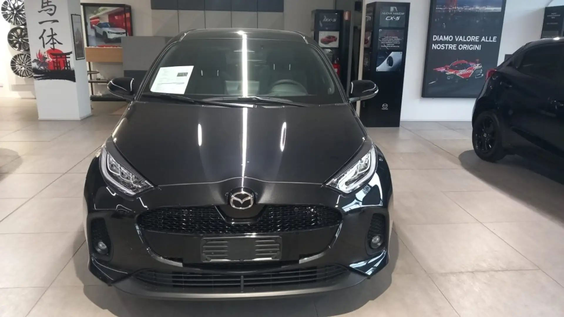 Mazda 2 Full Hybrid 116cv HomuraPlus Bianco - 2