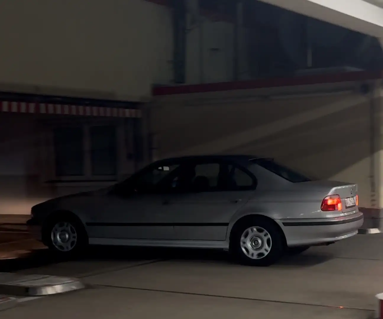 BMW 523 523i Touring Aut. - 2