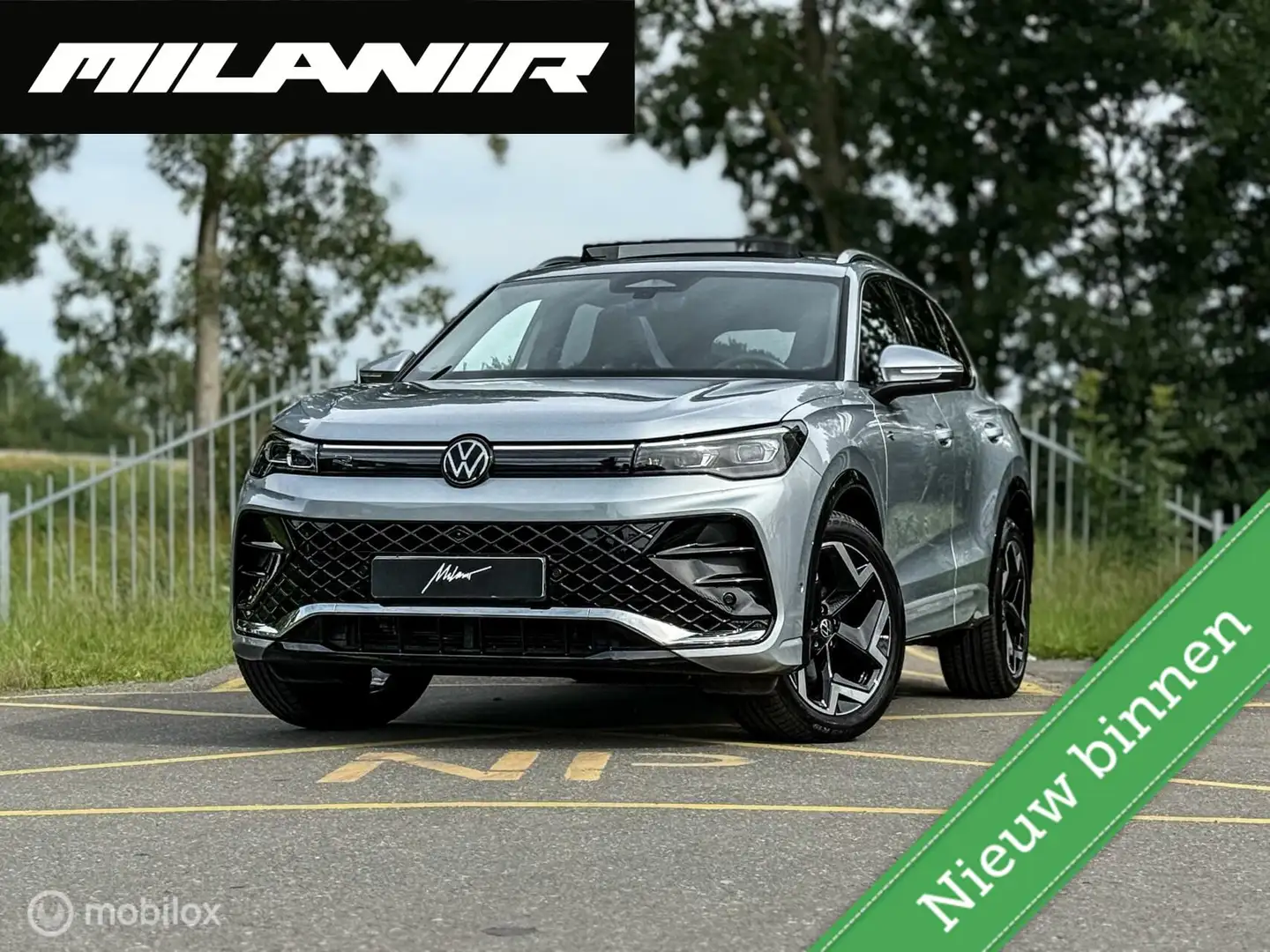 Volkswagen Tiguan 1.5 eTSI R-Line | Pano | Massage | ACC Zilver - 1