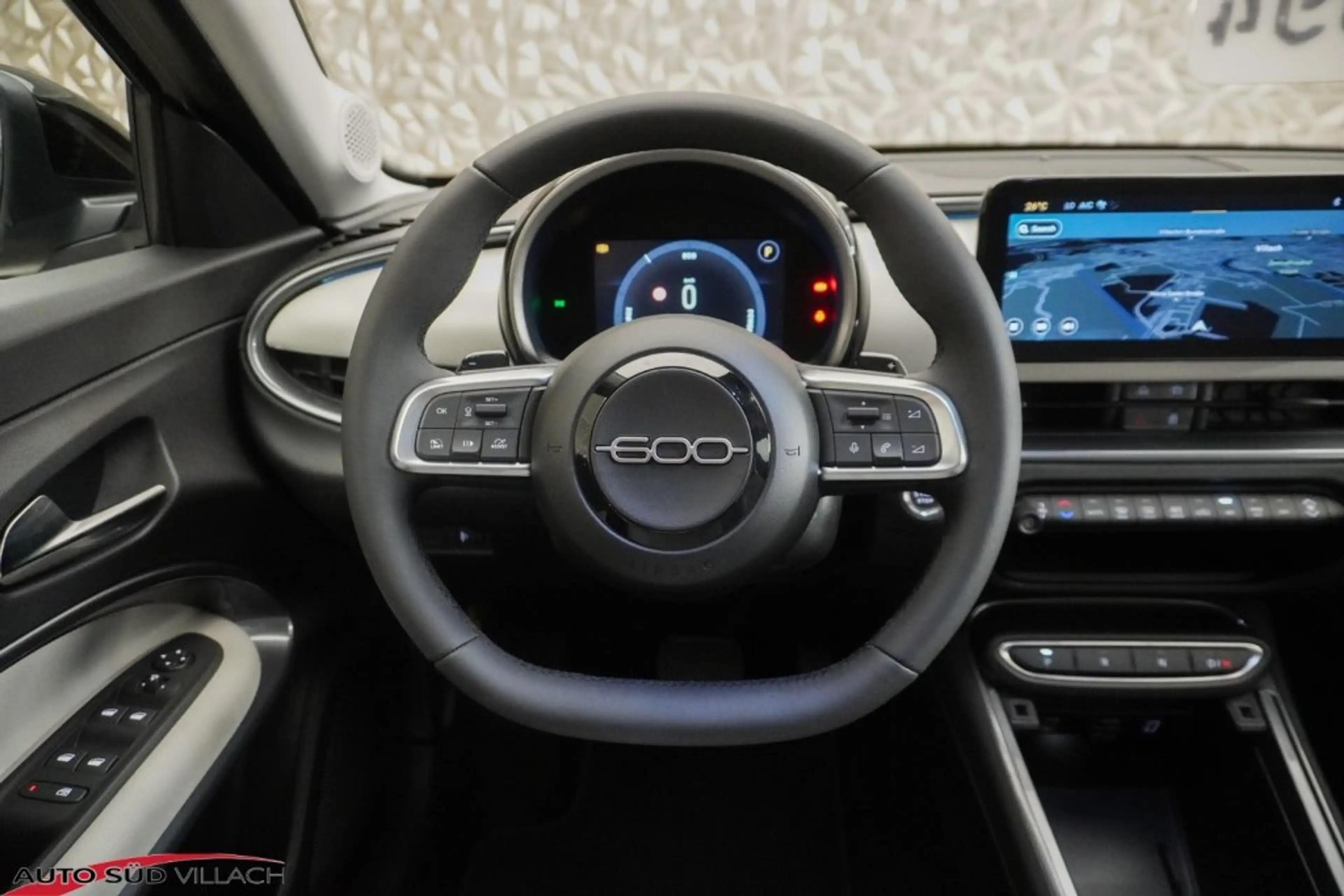 Fiat 600 Hybrid LA PRIMA 110 — photo 13