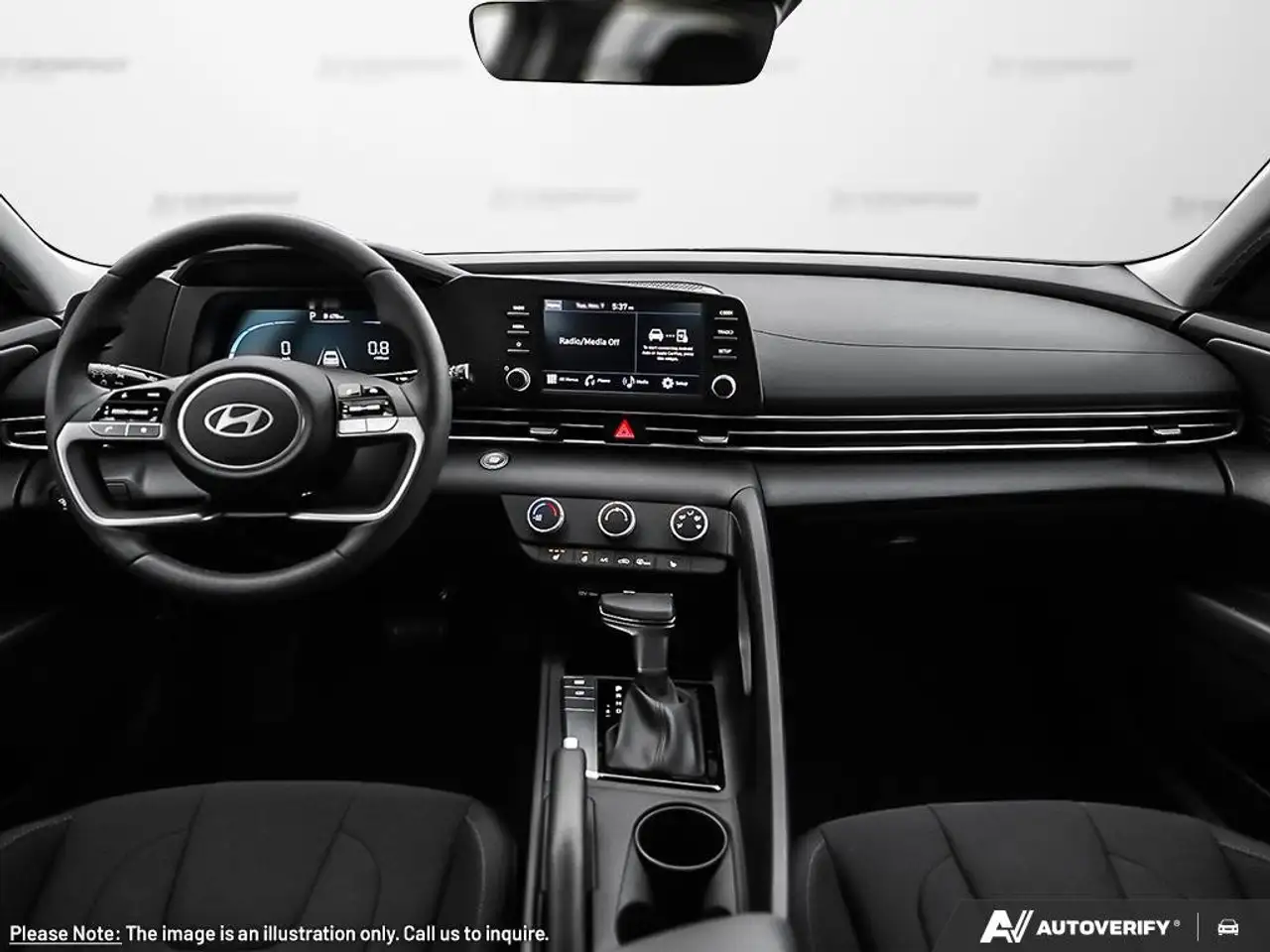 Hyundai ELANTRA photo Hyundai ELANTRA