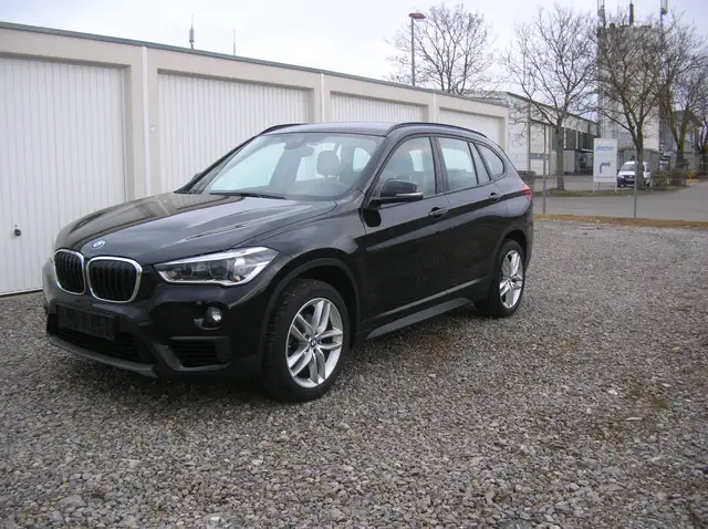 BMW X1 sDrive 18 i Advantage-Navi-Klima-PDC-1.Hand-ACC