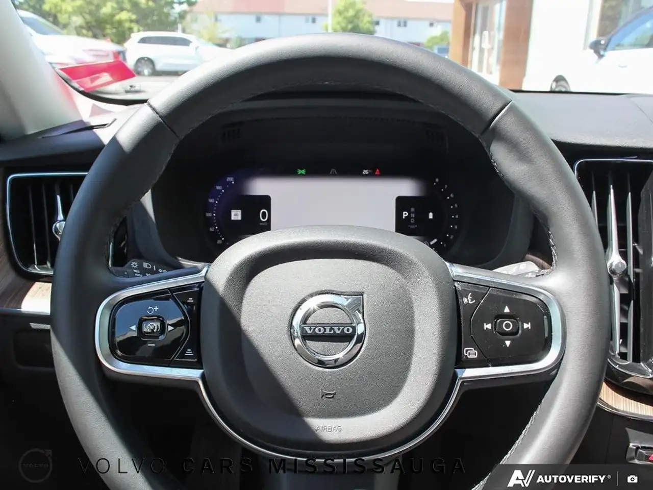 Volvo XC60 снимка Volvo XC60
