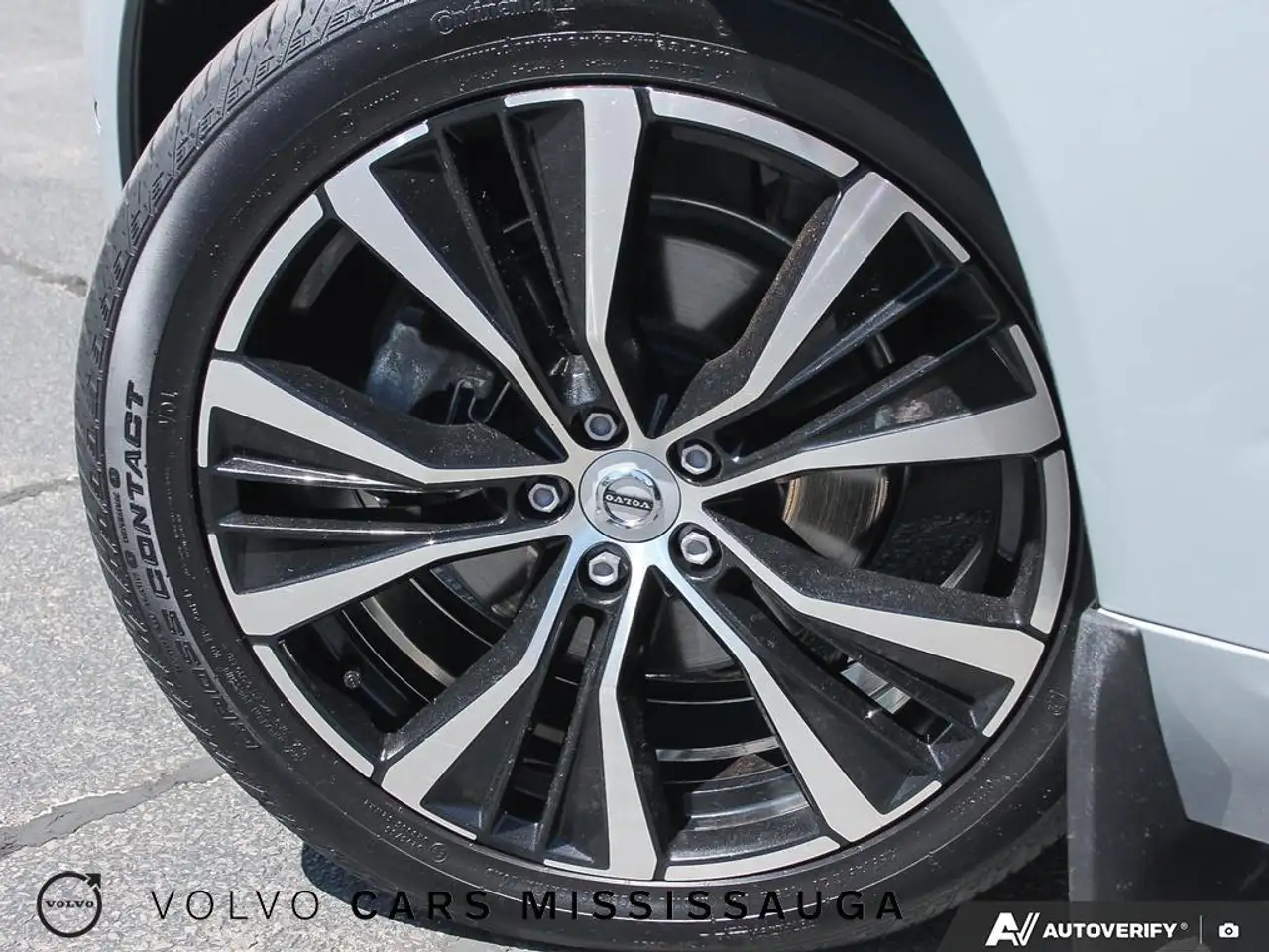 Volvo XC60 снимка Volvo XC60