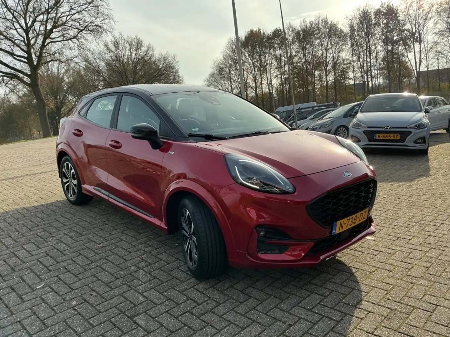 Ford Puma 1.0 EB HYB ST-LINE X Rood - 2