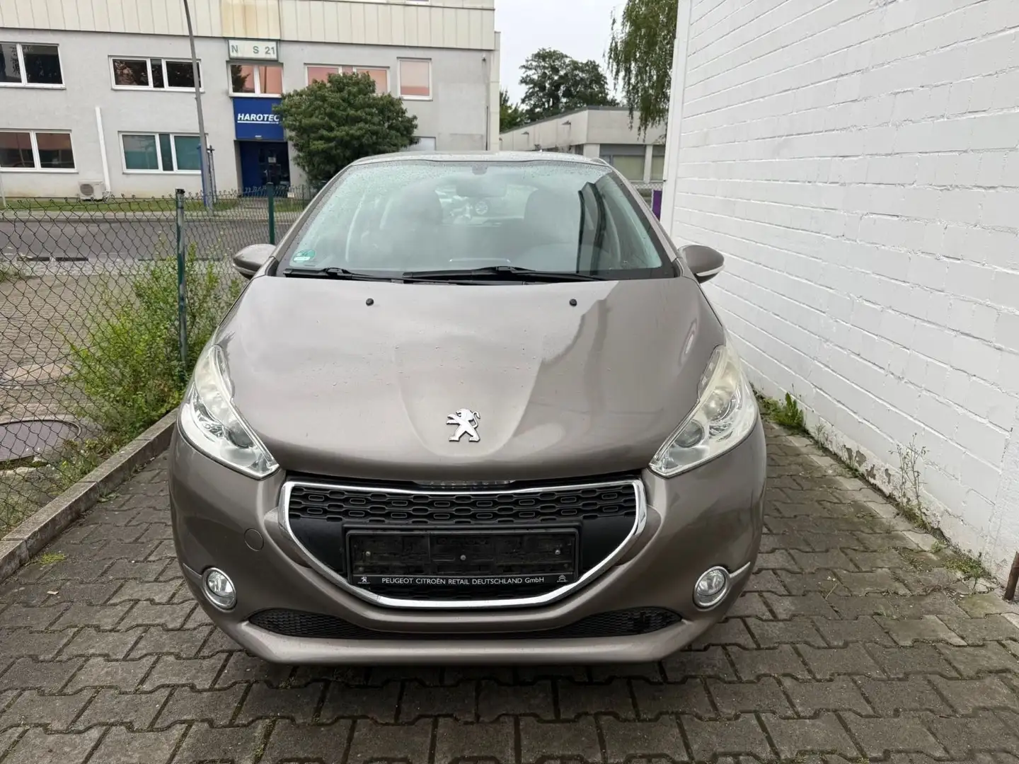 Peugeot 208 Active Grau - 2