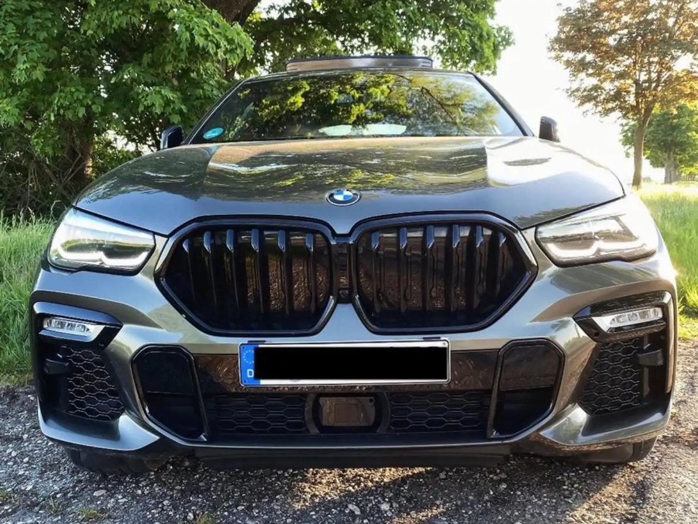 BMW X6 M X6 M50i Verde - 1