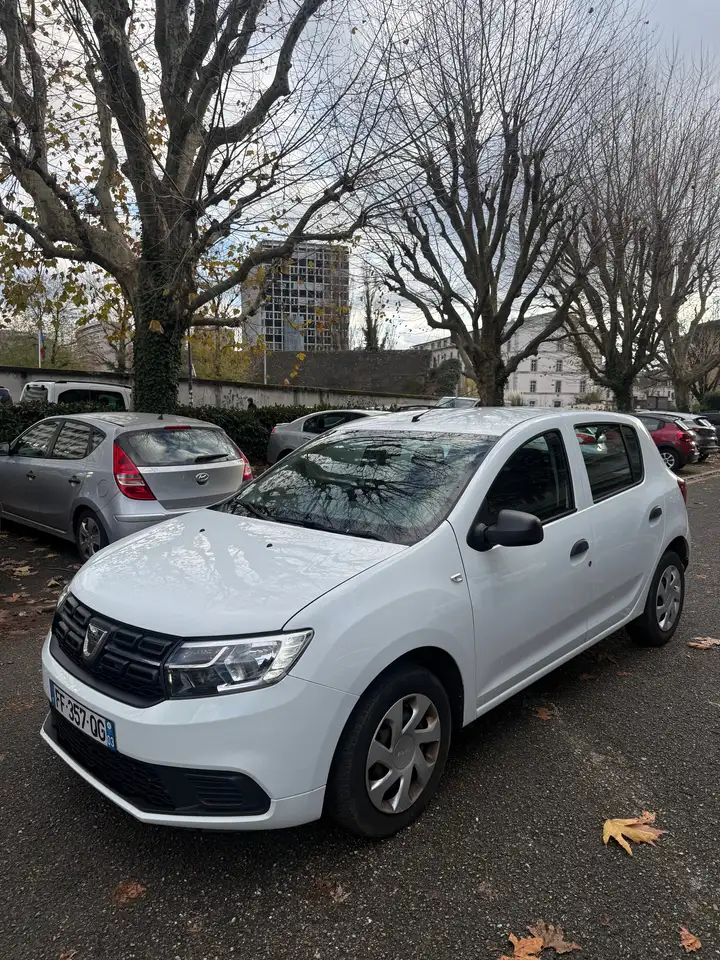Dacia Sandero SCe 75